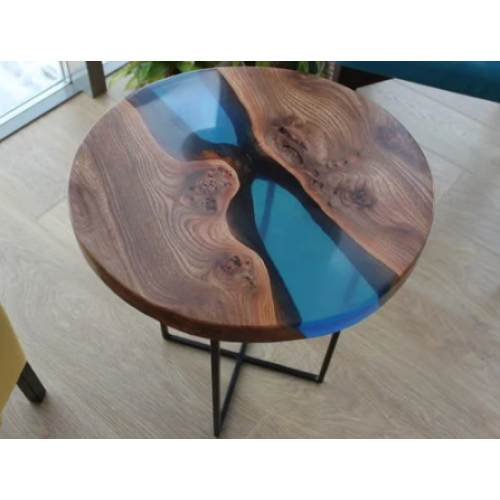 Кофейный столик из массива ореха